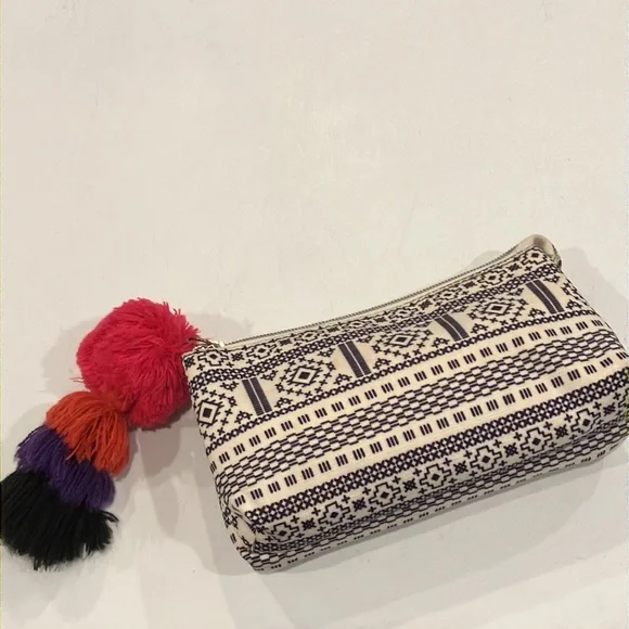 🔴 Kestrel | Three Section Cosmetic Bag - Picture 8 of 8